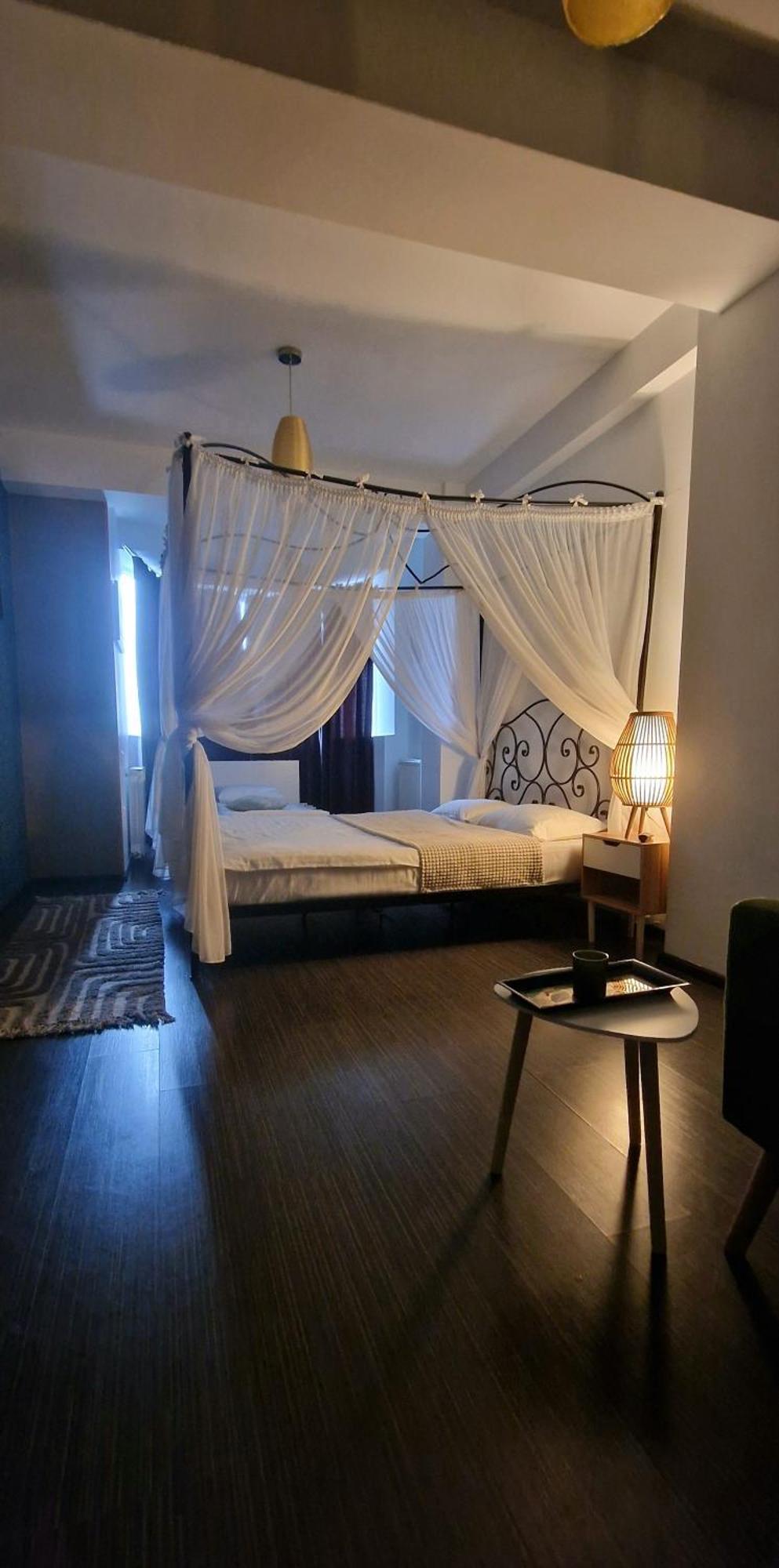 Hotel Jolie Apartments Galati  Luaran gambar