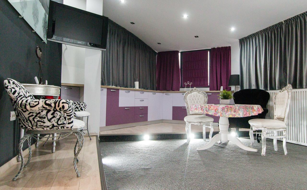 Hotel Jolie Apartments Galati  Luaran gambar